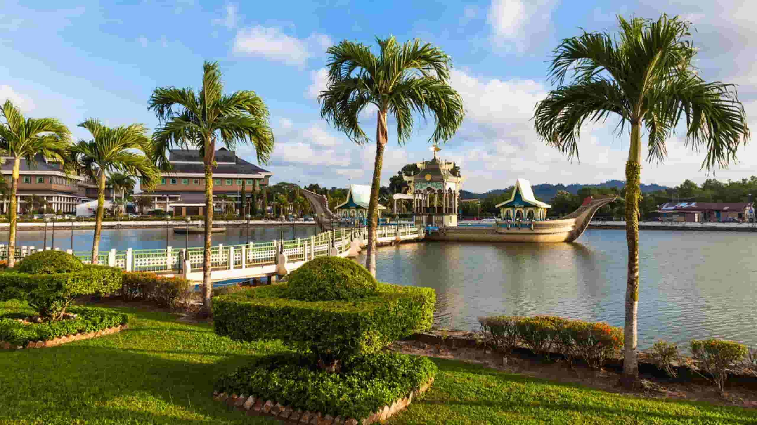 Tempahan penerbangan dari Kuala Lumpur ke Brunei