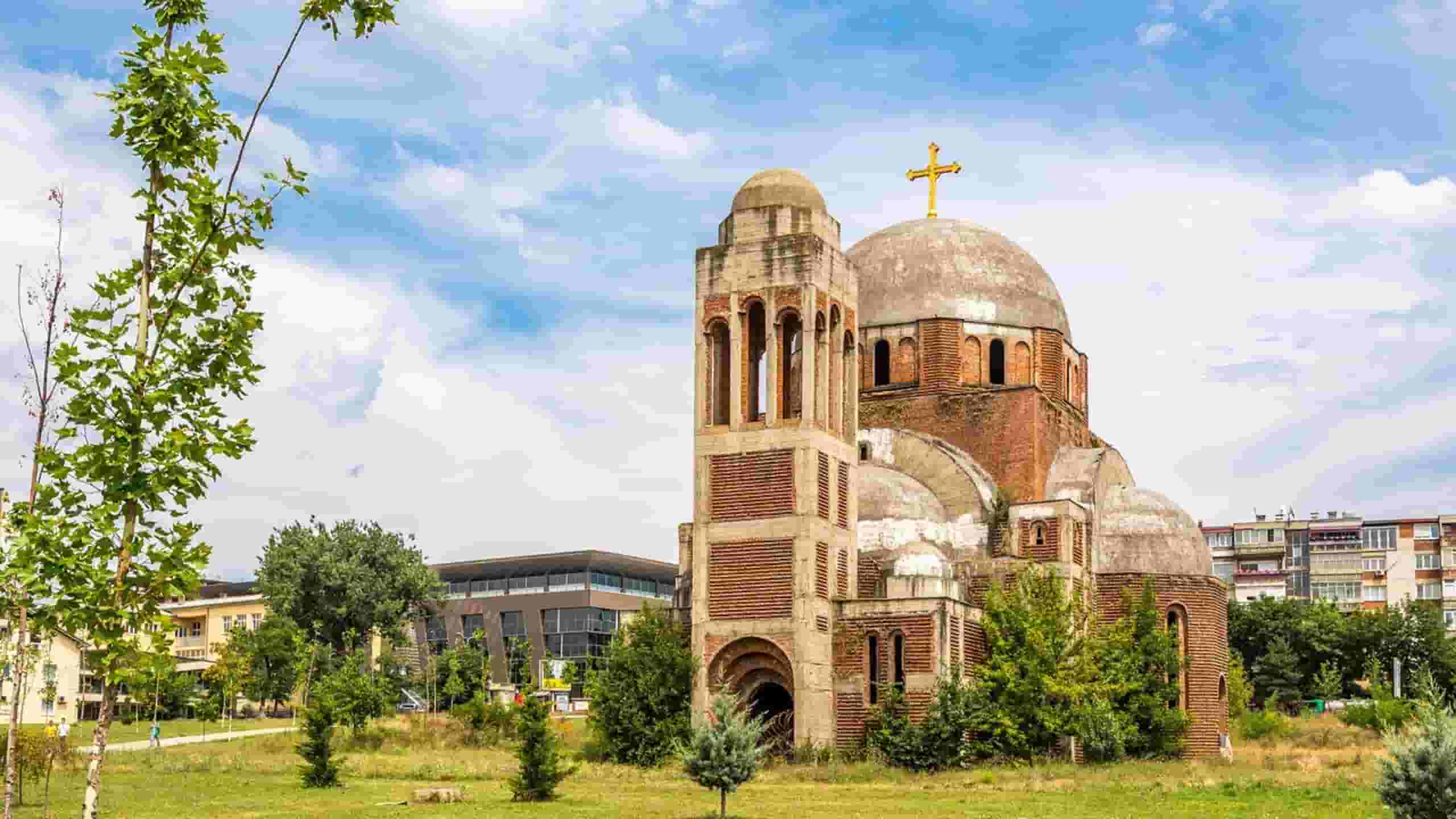 Prenota voli da Basilea in Kosovo