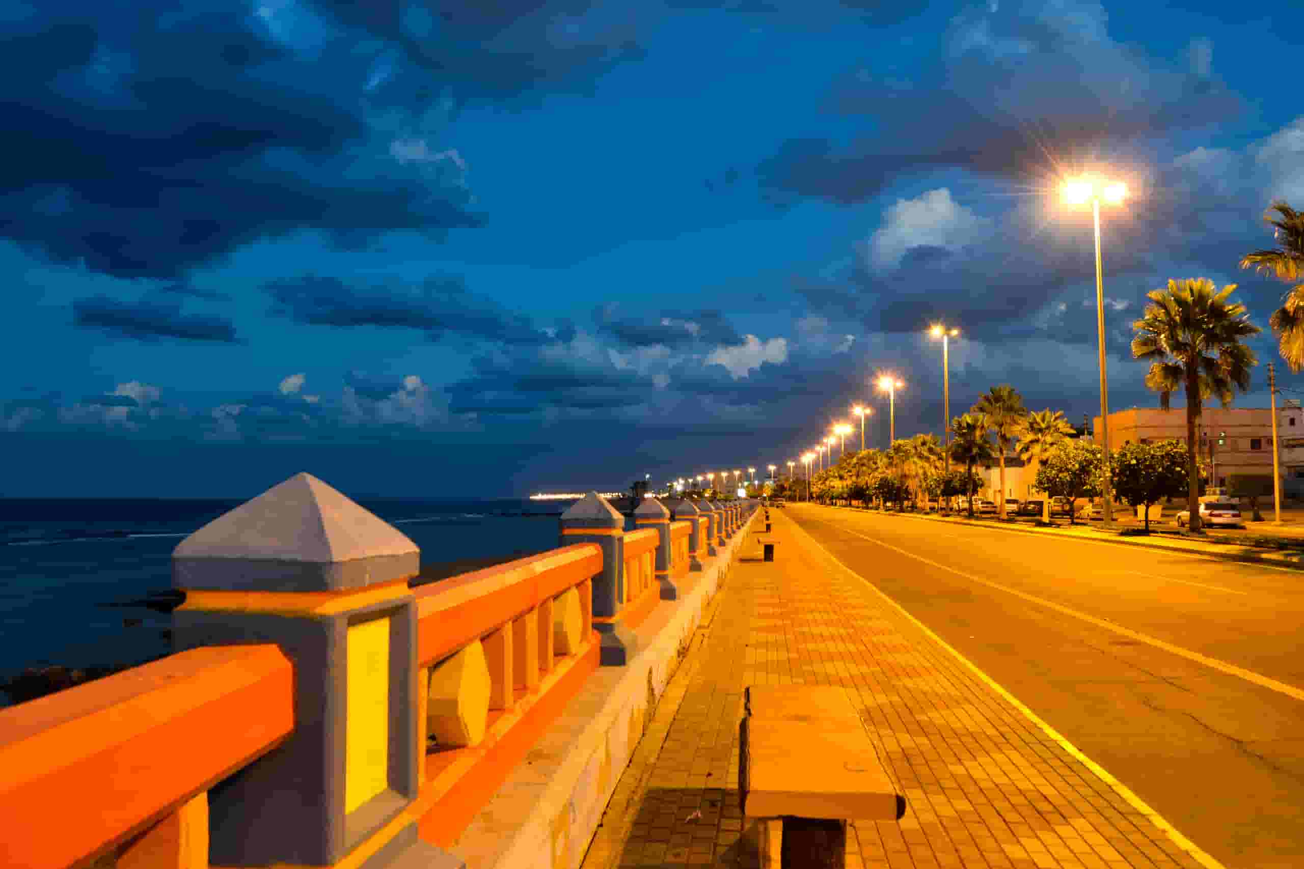 Wyszukaj tanie loty to Al Wajh