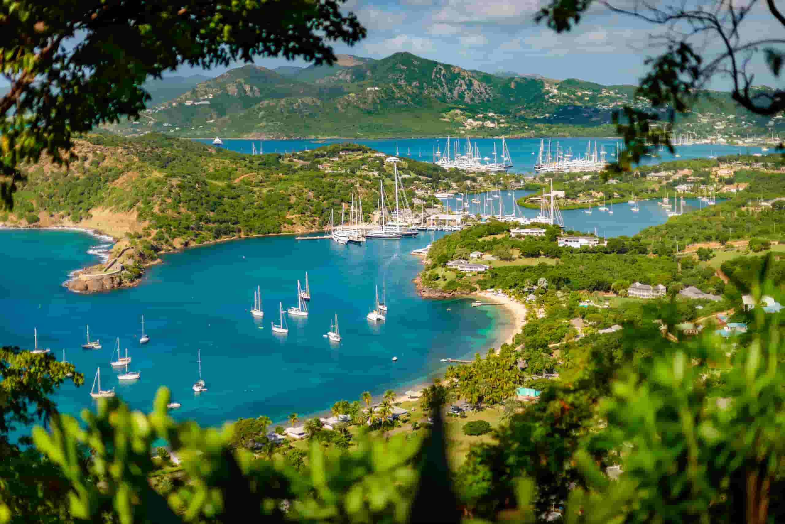 Find billige flyrejser to Antigua fra 1,598 kr