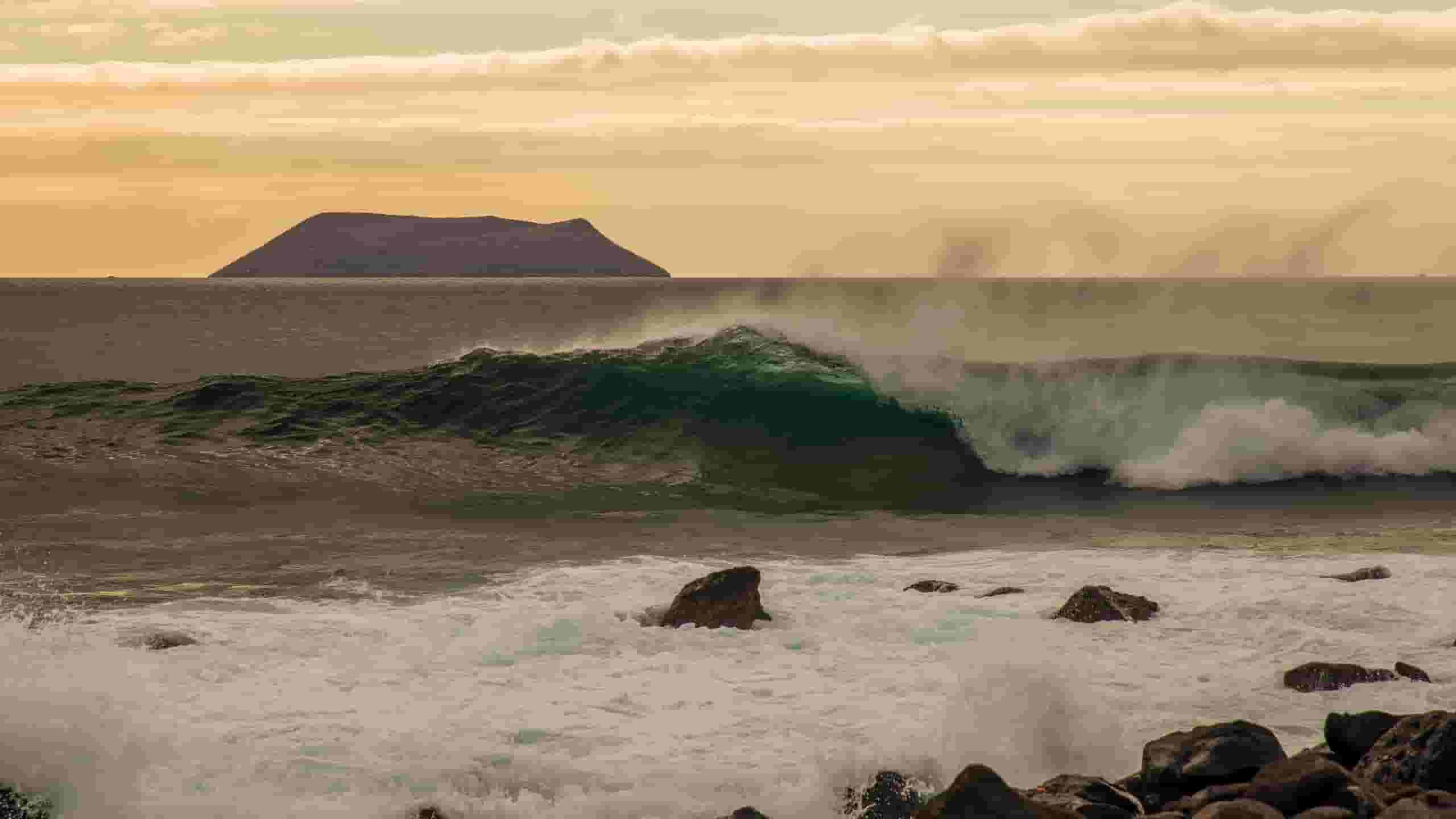 Wyszukaj tanie loty na wyspę Baltra