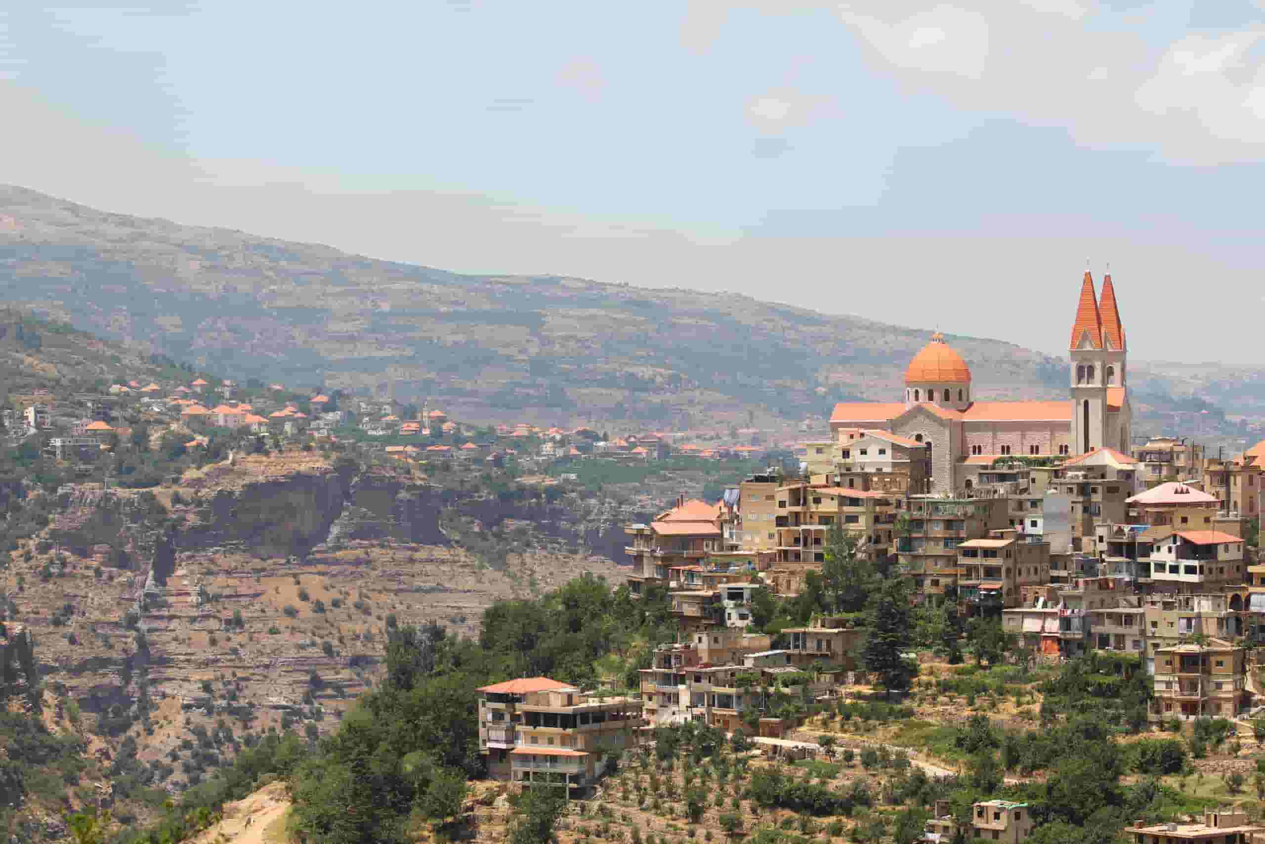 پروازهای ارزان به بیروت از $429 را پیدا کنید