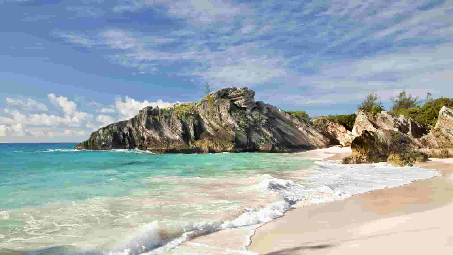 Find cheap flights to Bermuda