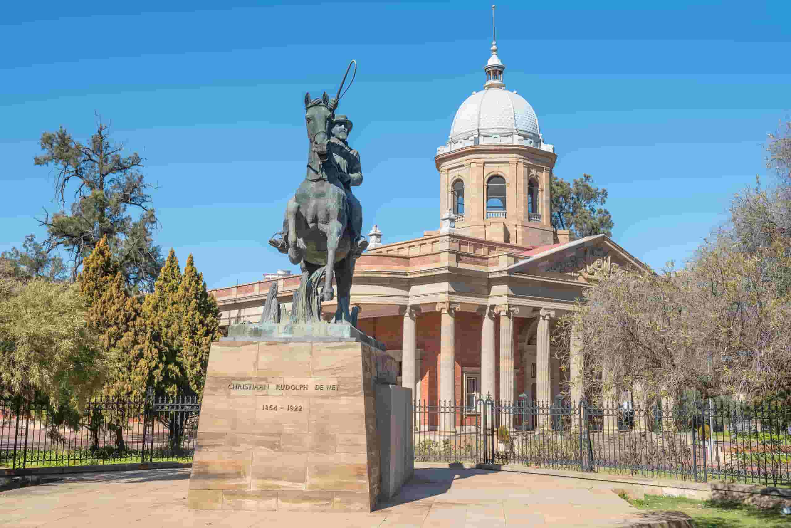 Find cheap flights to Bloemfontein