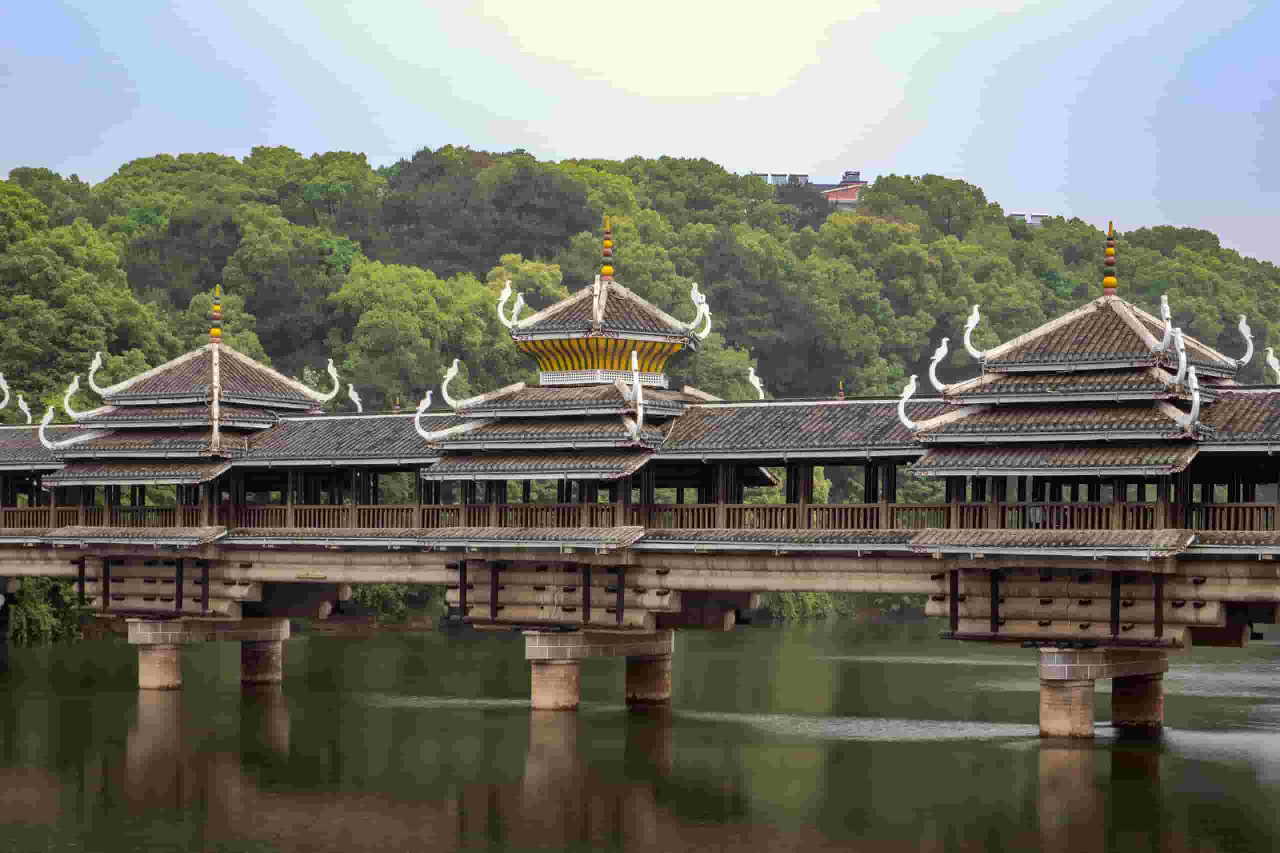 Encontre voos baratos para Changsha