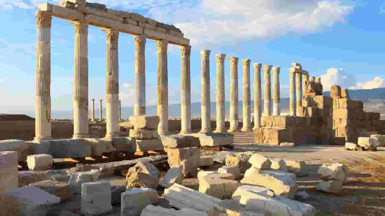 Hitta billiga flyg till Denizli