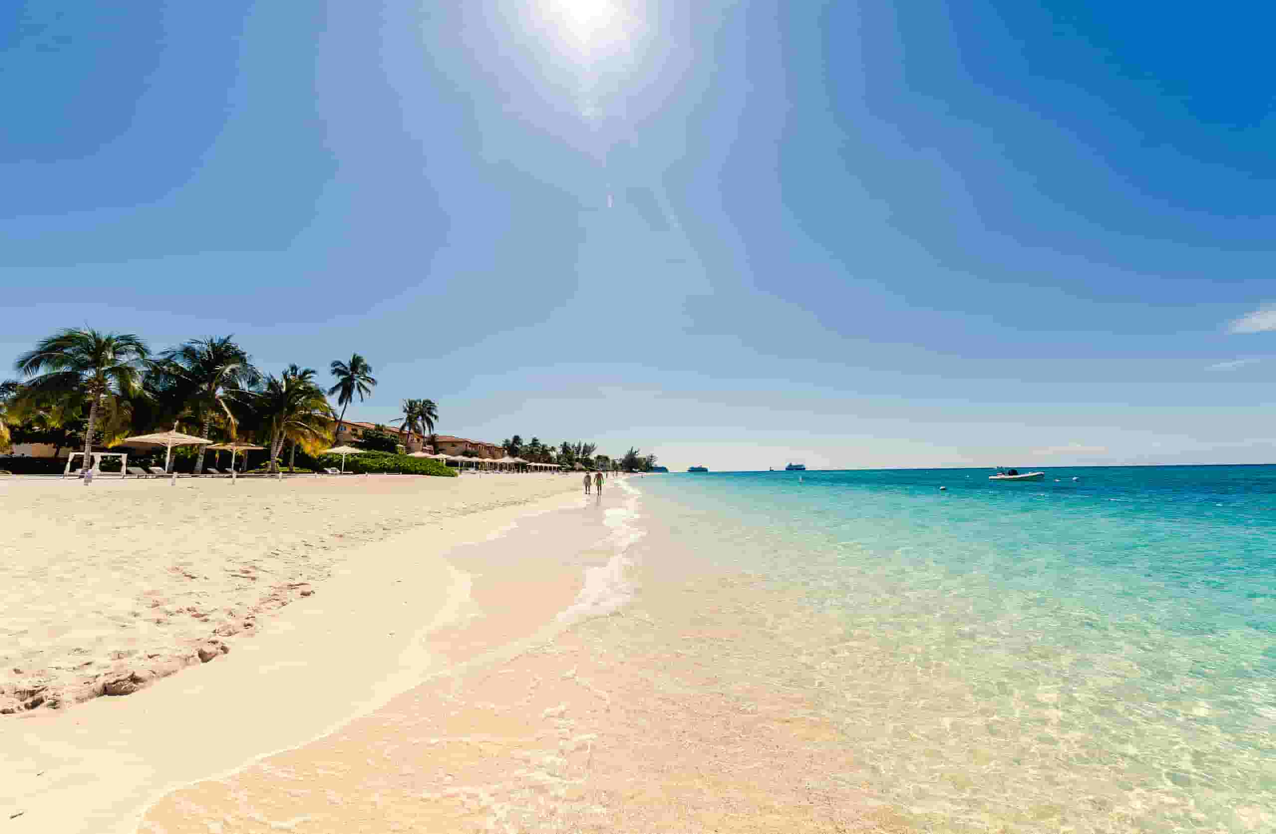 Etsi halpoja lentoja Grand Caymanille alkaen 106 €