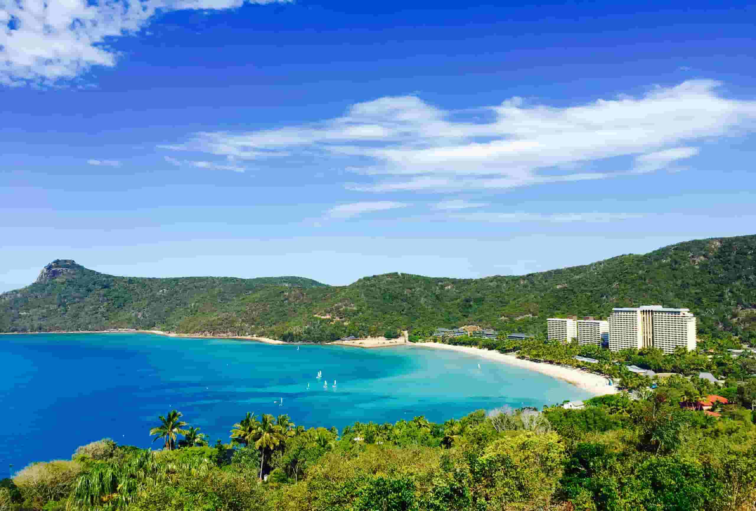 Wyszukaj tanie loty to Hamilton Island