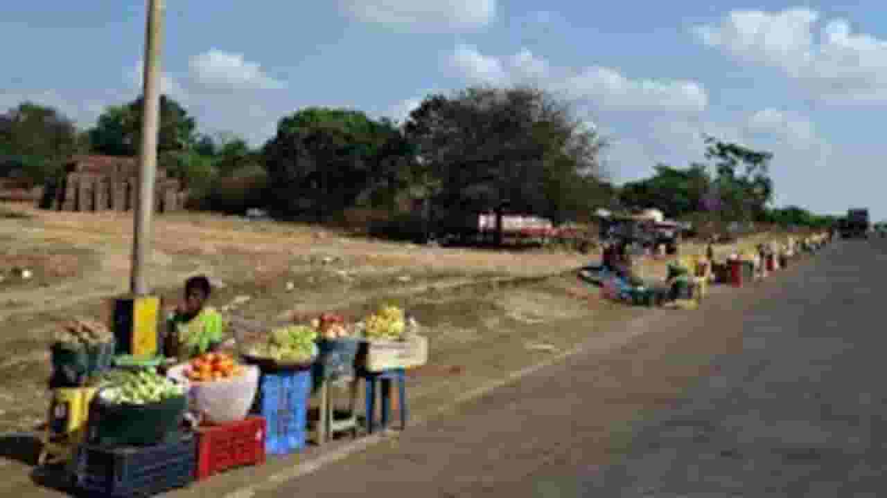 Noleggio auto economico a Hubli, India