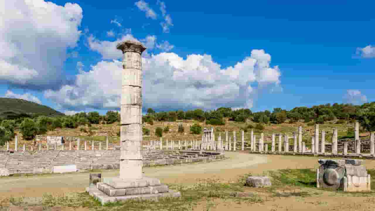 Hitta billiga flyg till Kalamata