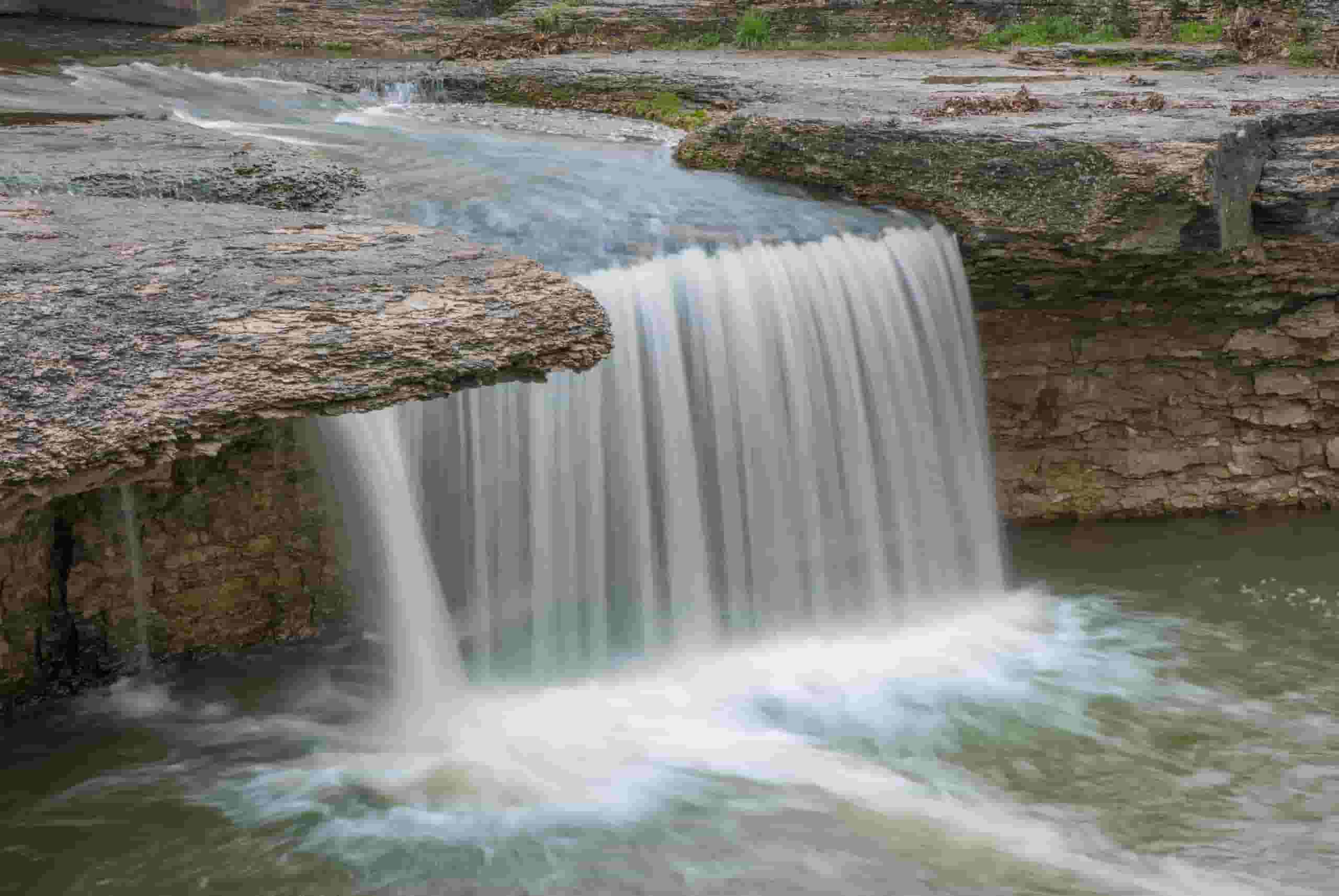 Trova voli economici to Kearney