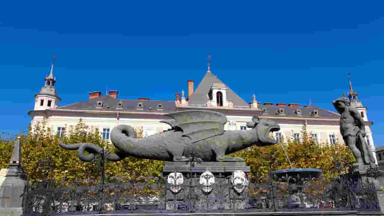 クラーゲンフルト行きの格安航空券を検索