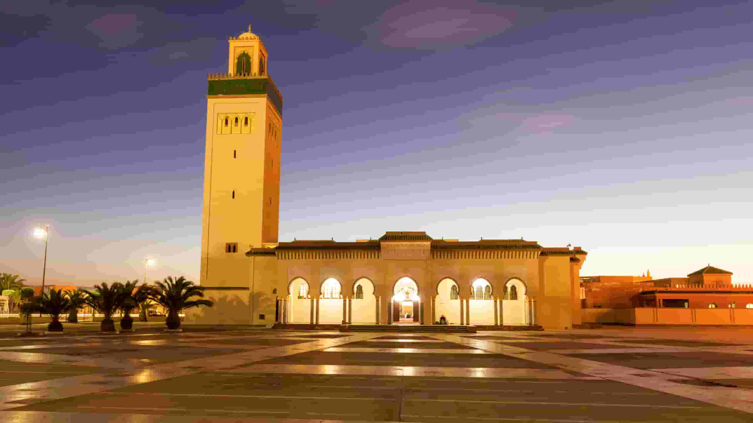 Hitta billiga flyg to Laayoune