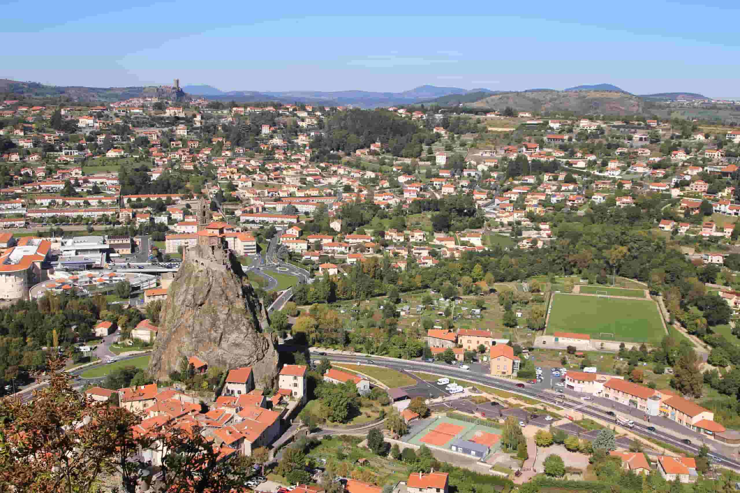 Find cheap flights to Le Puy-en-Velay