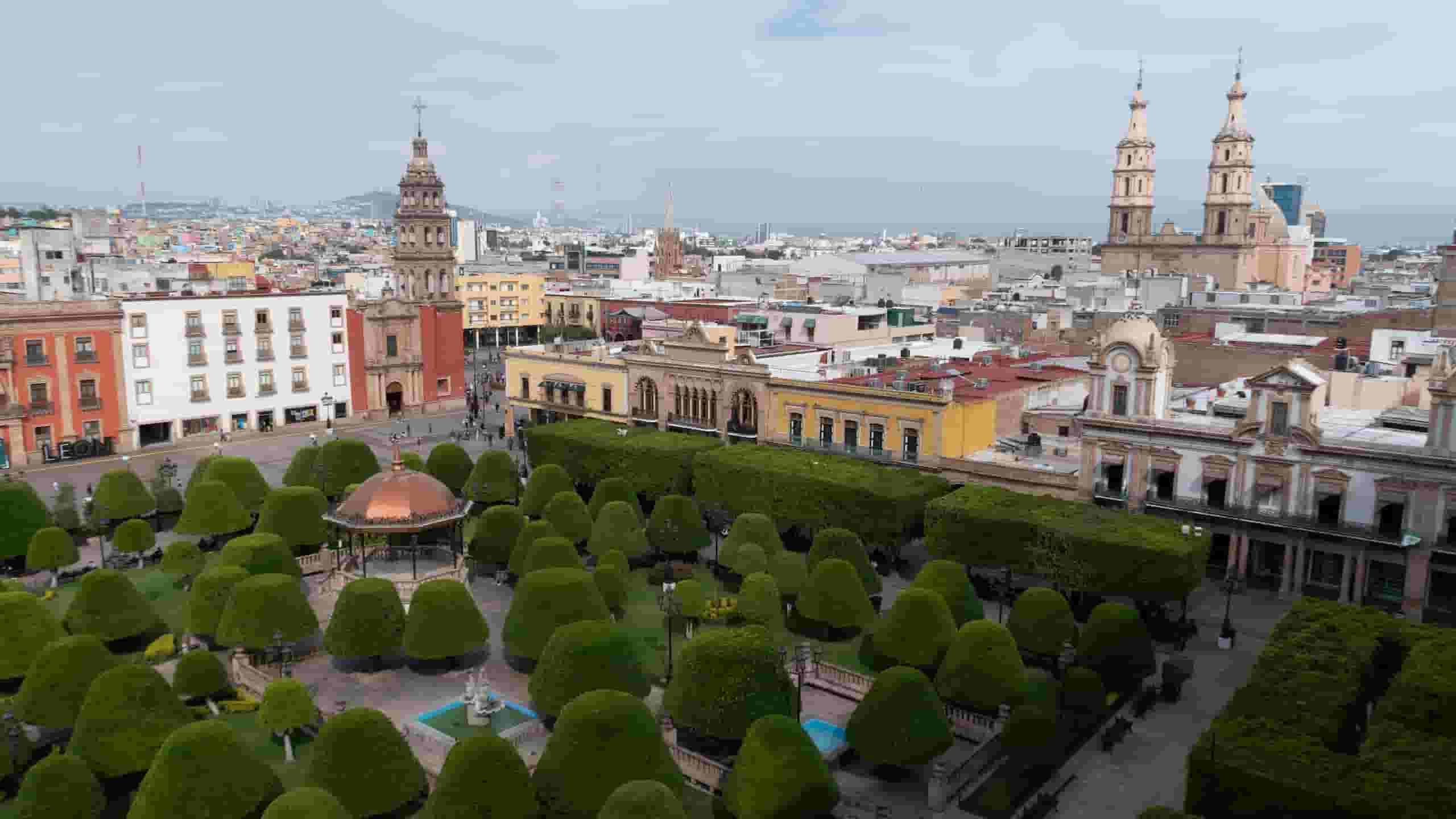 Намерете евтини полети to León на цени, започващи от 148 €