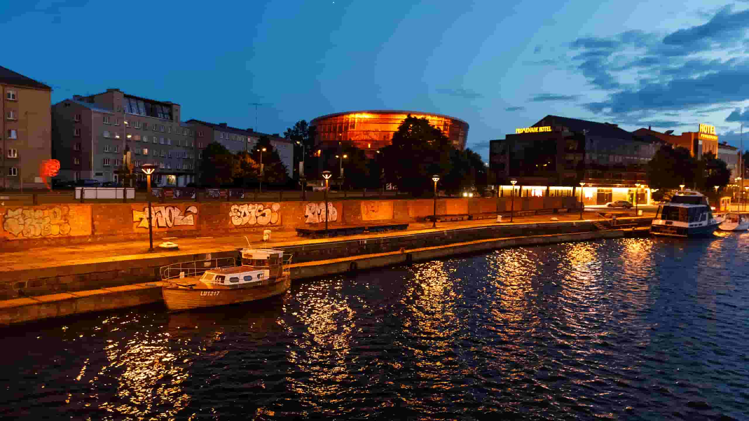 חיפוש טיסות זולות to Liepāja