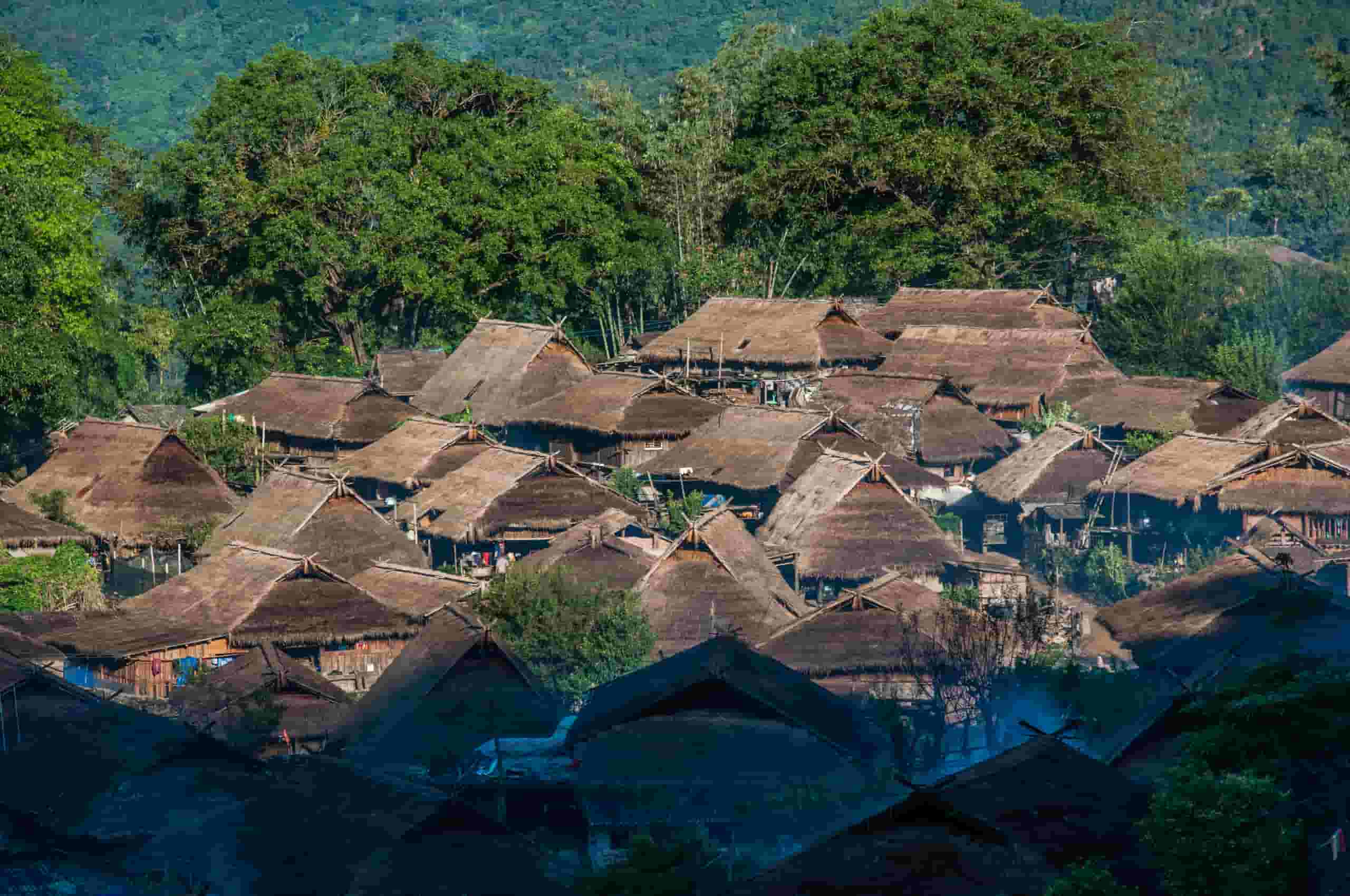 Cheap car rentals in Lincang, China