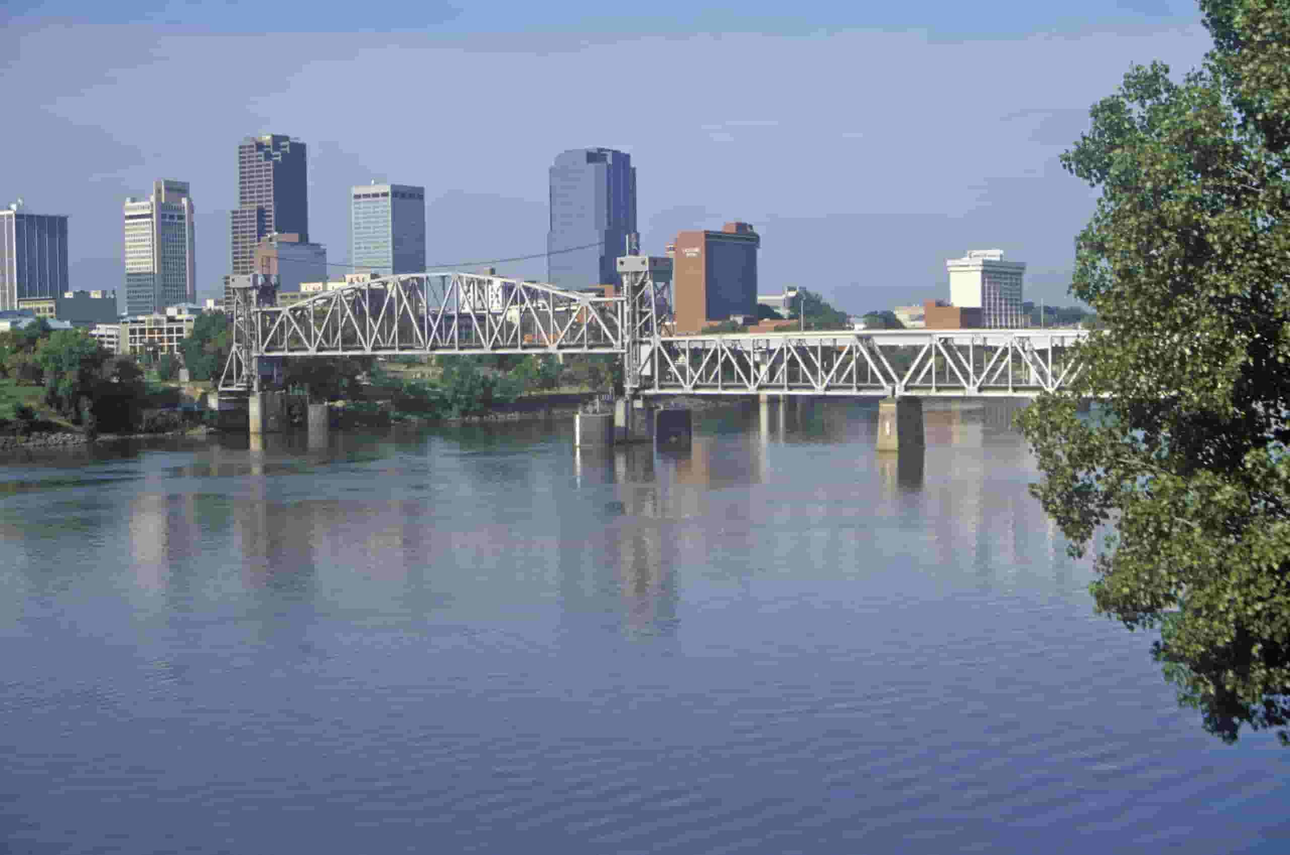 Find cheap flights to Little Rock from CA$284