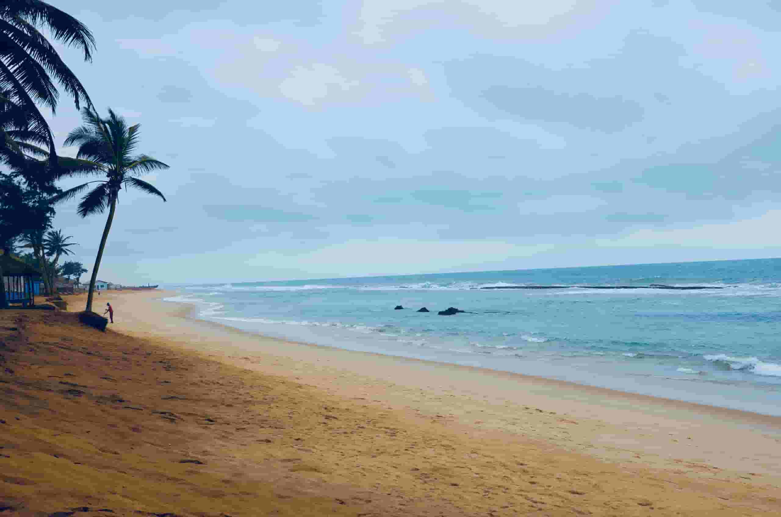 Etsi halpoja lentoja Loméen