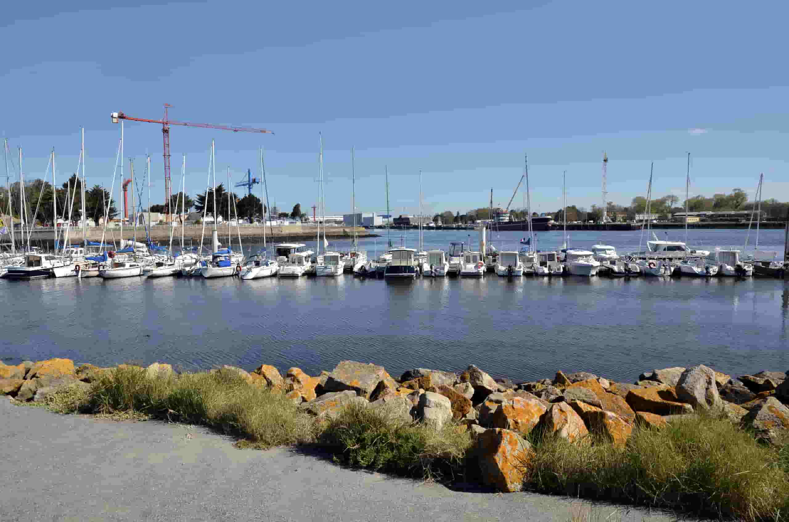 Trova voli economici to Lorient