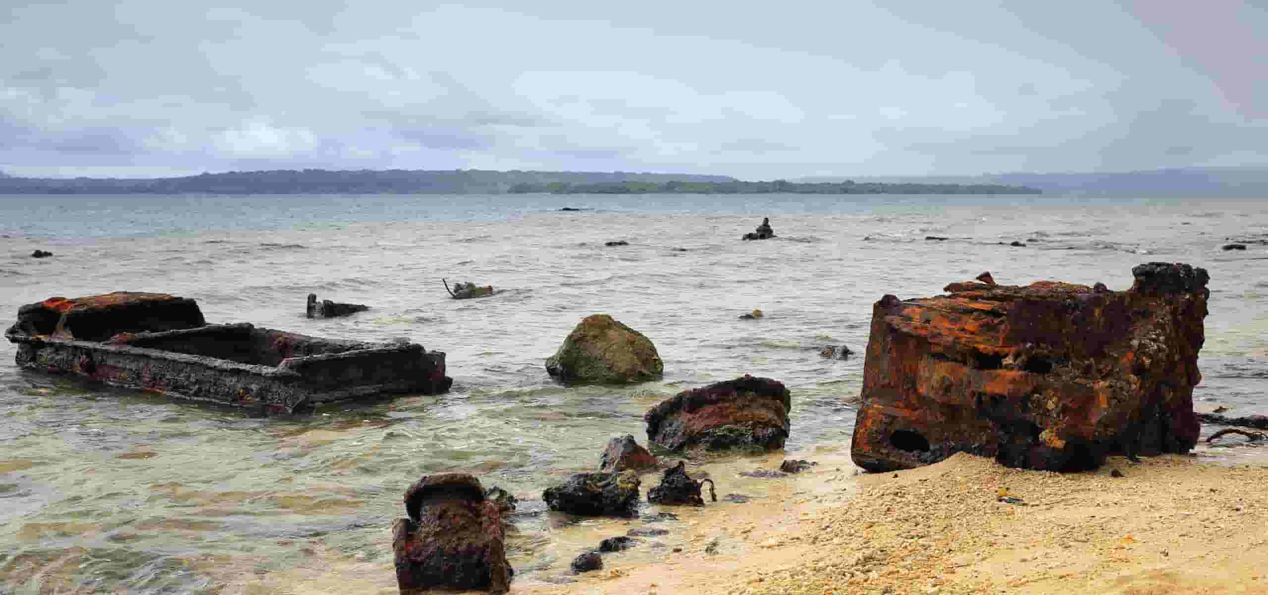 Trouvez des vols à prix mini vers Luganville