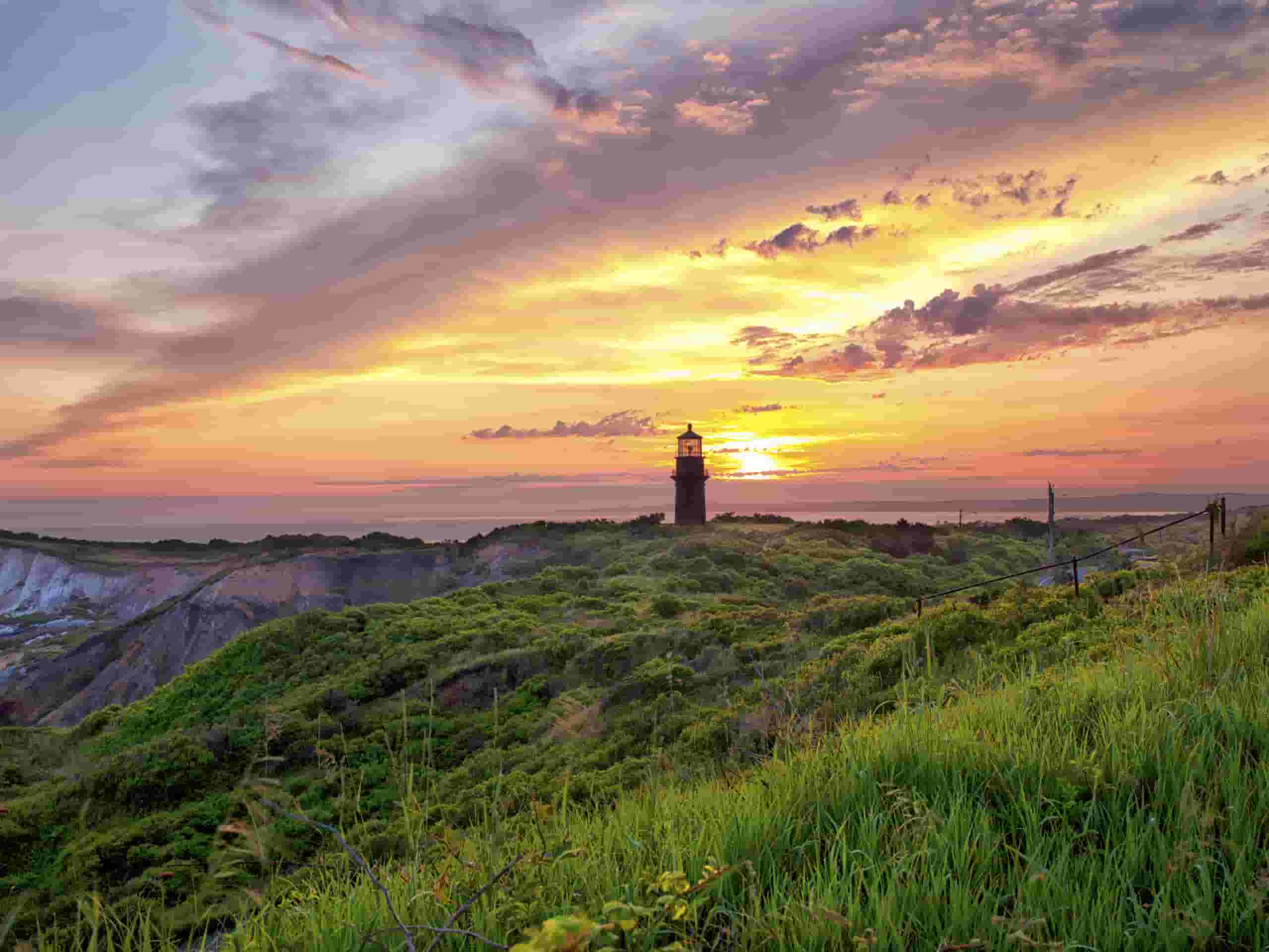 Find cheap flights to Martha’s Vineyard