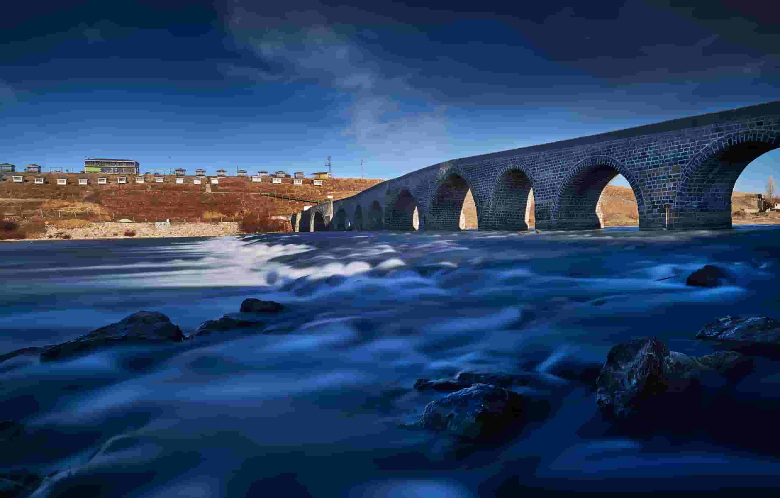 Wyszukaj tanie loty to Muş