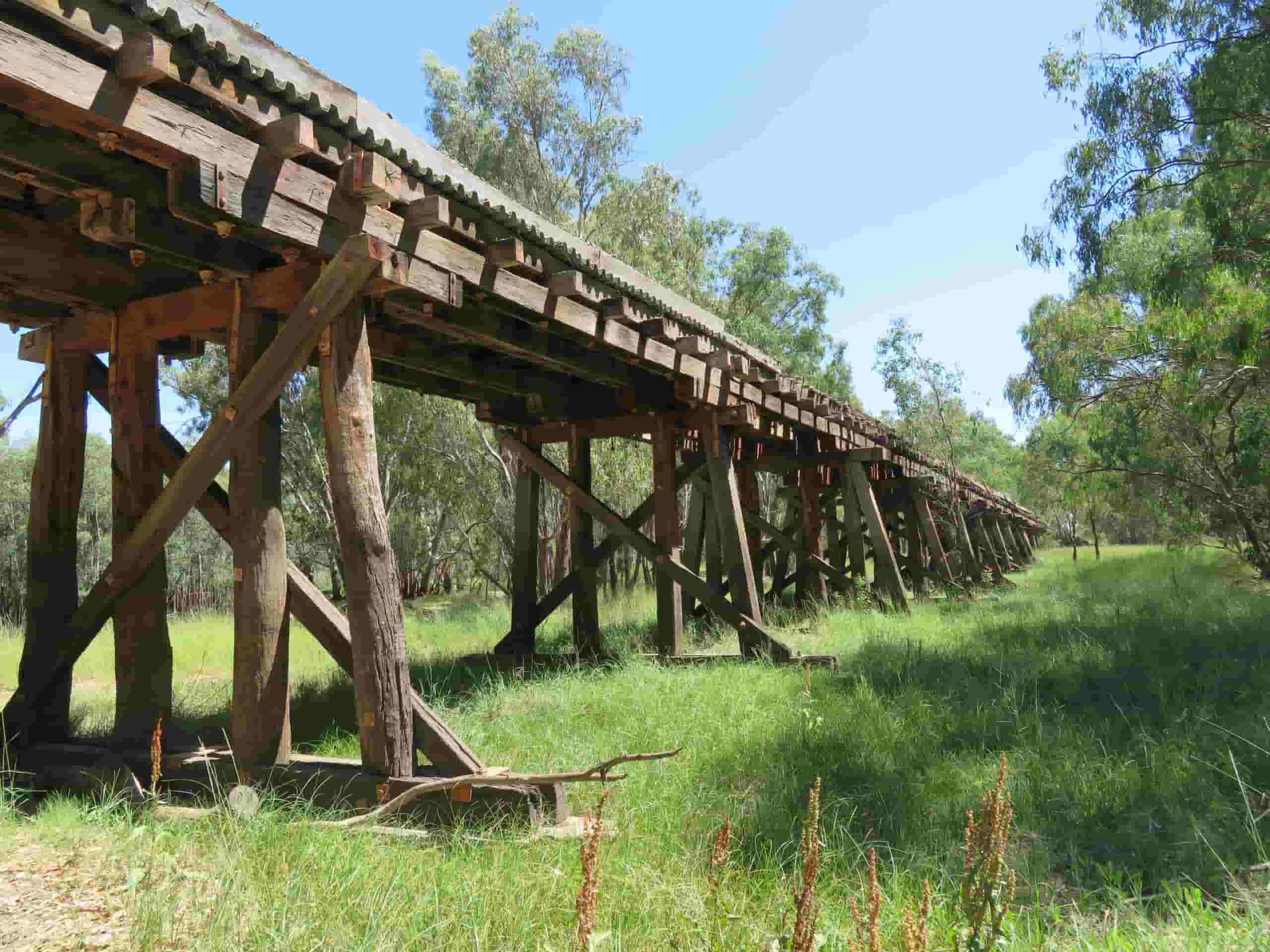 Find cheap flights to Narrandera