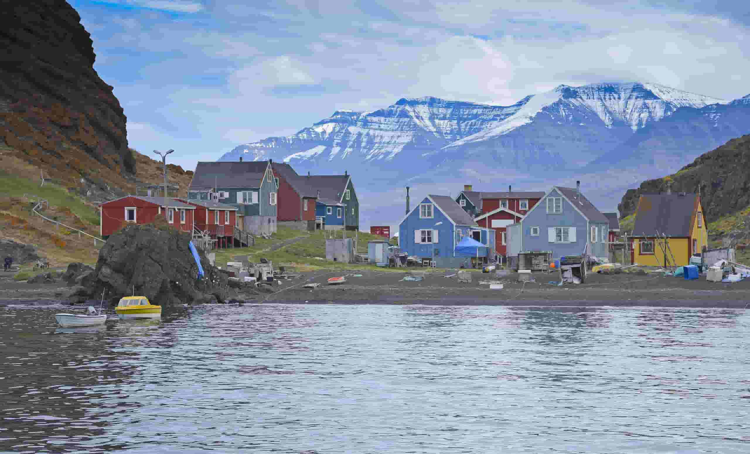 Finden Sie günstige Flüge nach Niaqornat