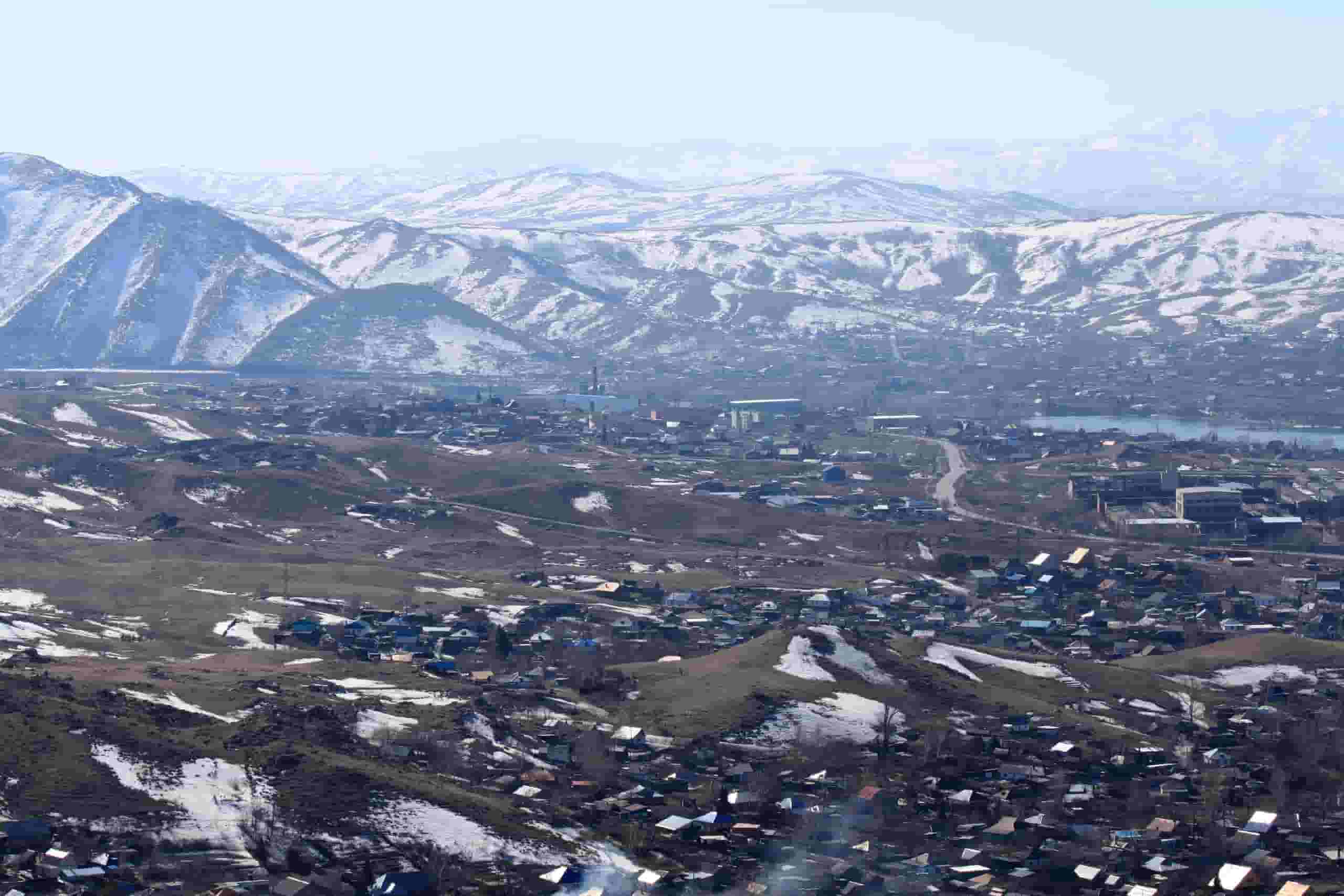 Keressen olcsó repülőjegyeket to Oskemen