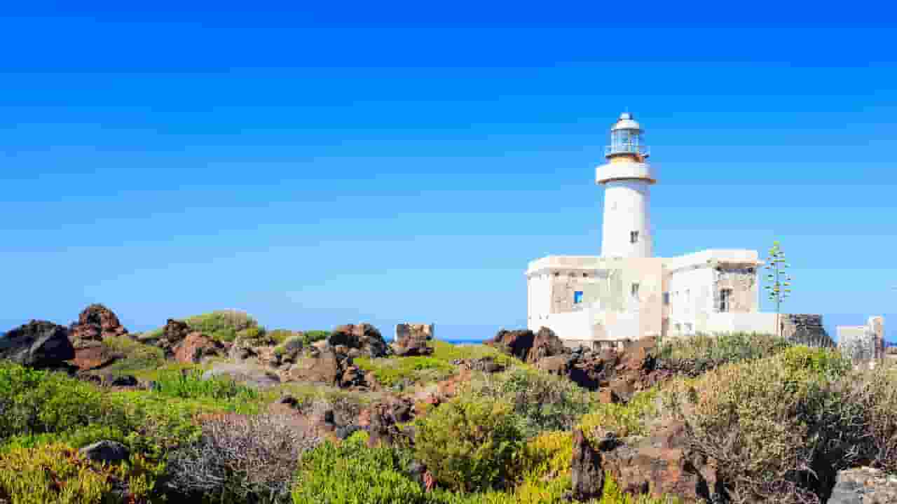 查找 to Pantelleria 的低价机票