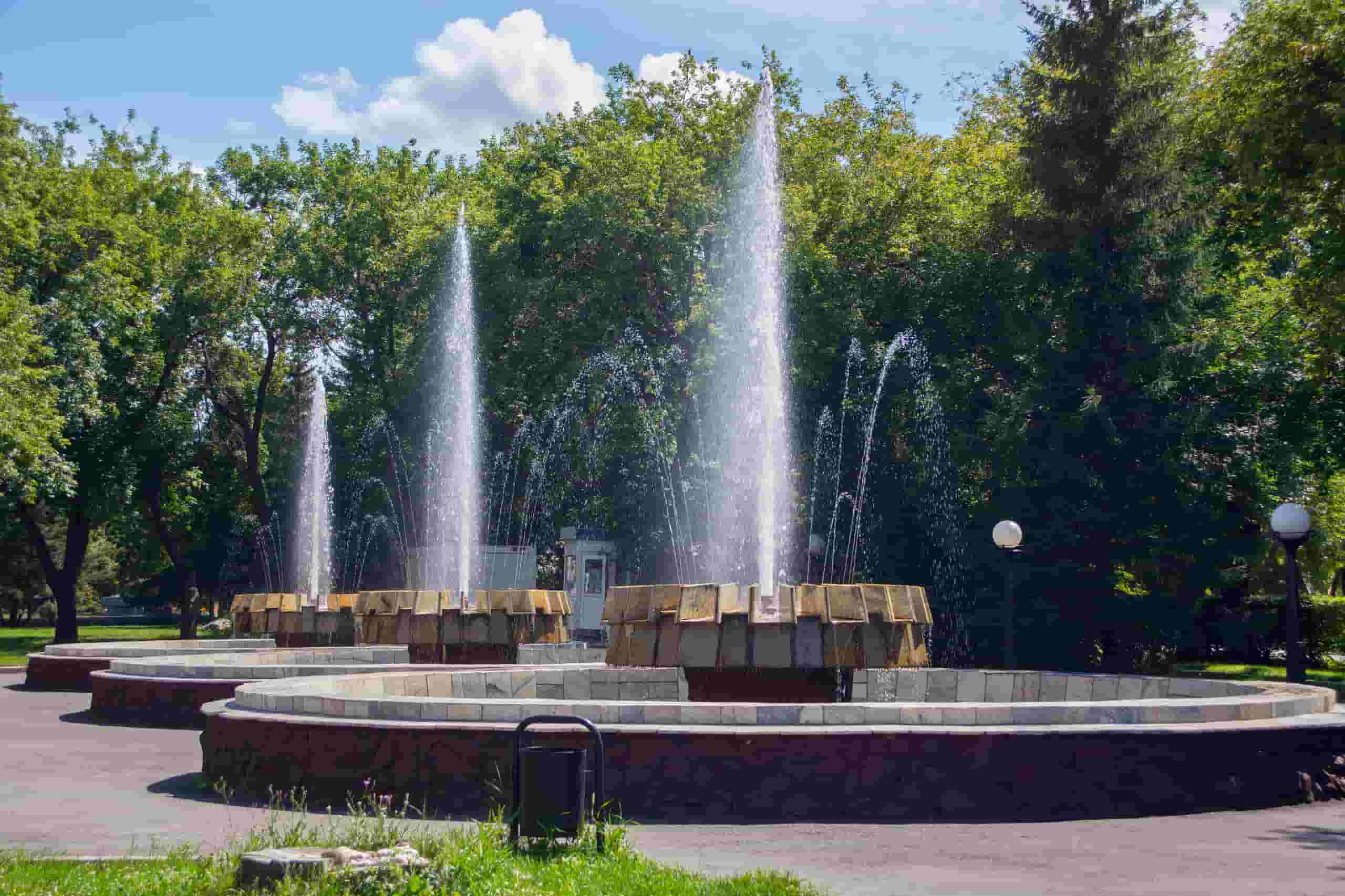 ペトロパブル行きの格安航空券を検索