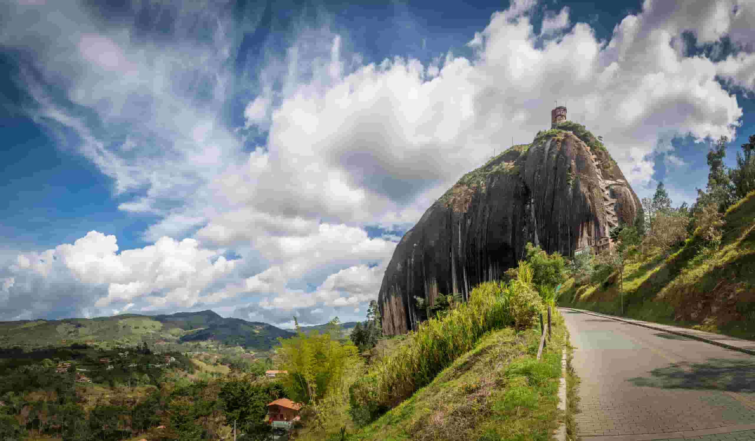Trova voli economici a Piedras Negras