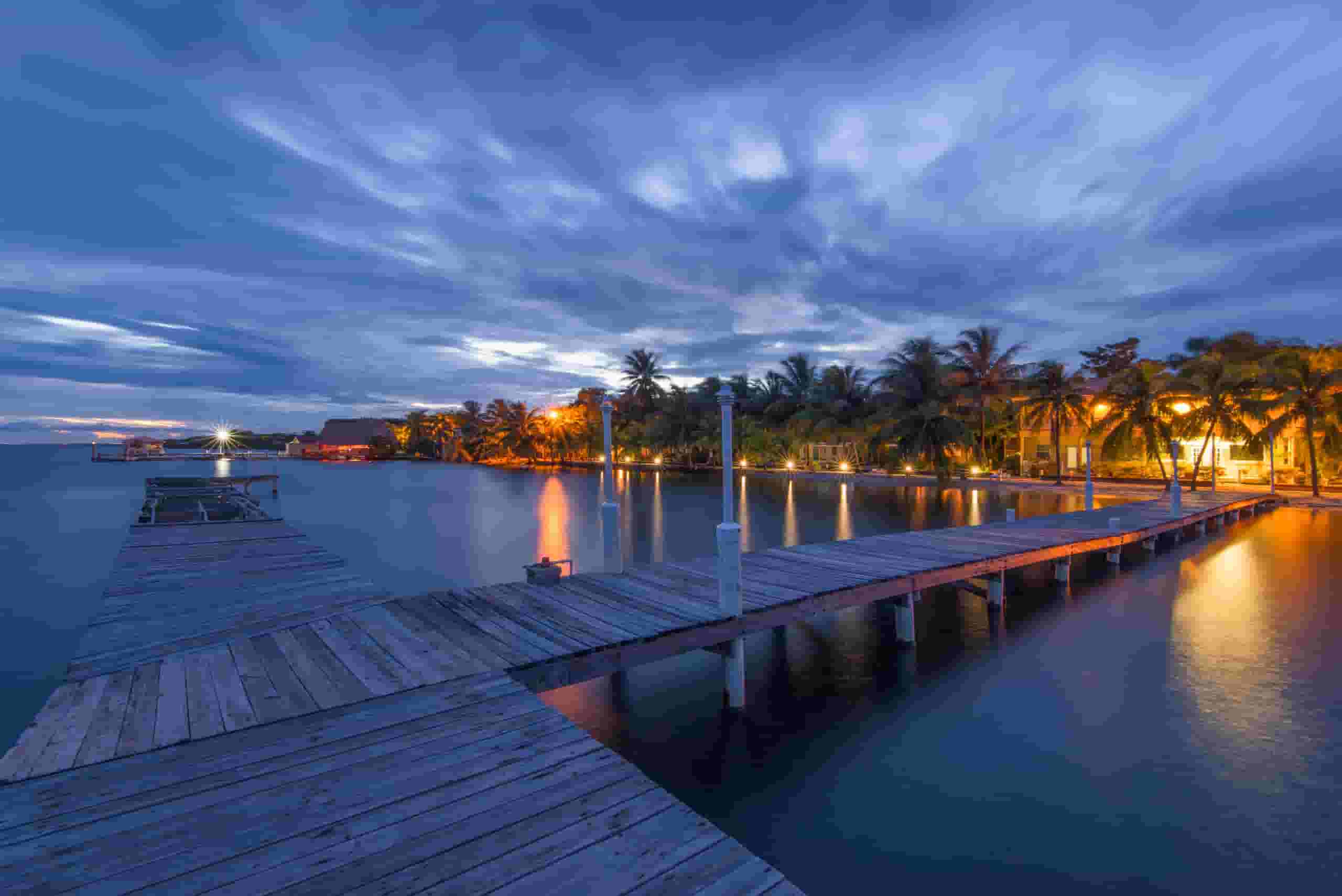 Find cheap flights to Placencia