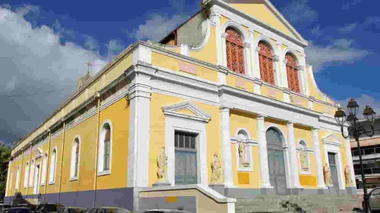 Finden Sie günstige Flüge nach Pointe-à-Pitre