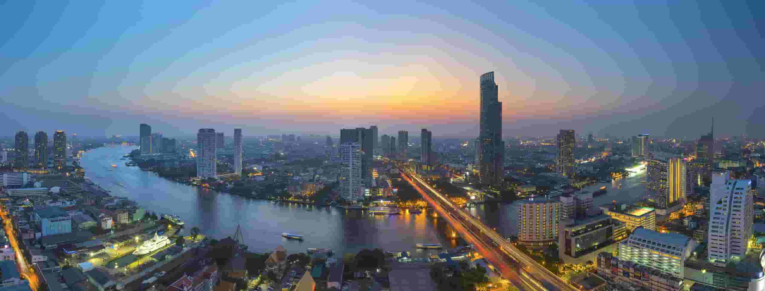 Wyszukaj tanie loty do Prayi na Lombok