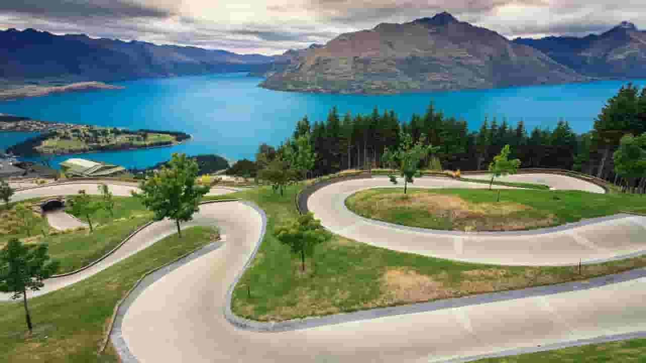 Find billige flyrejser to Queenstown fra 5,789 kr