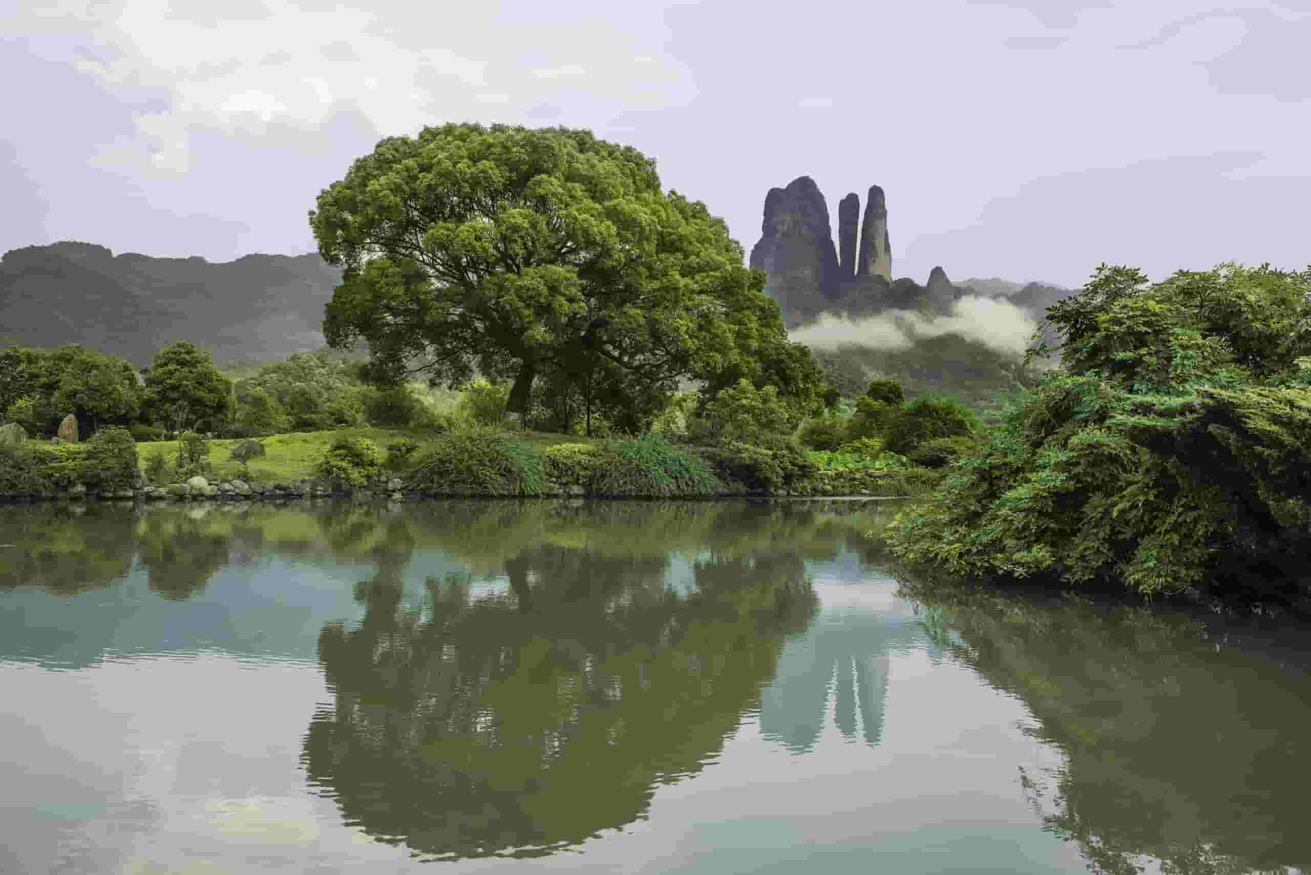 Location de voiture pas chère à Quzhou, Chine