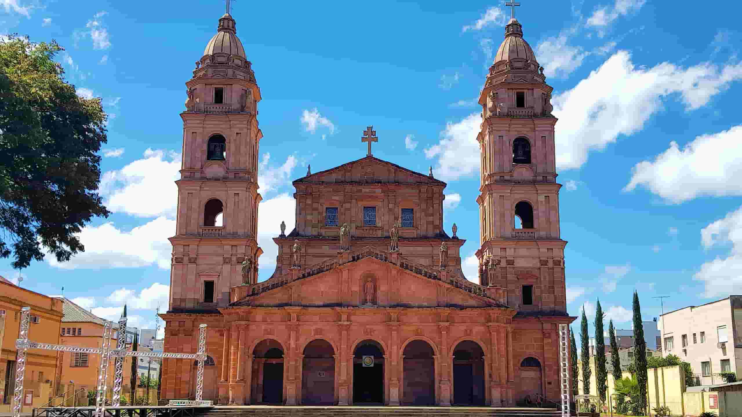 Find billige flybilletter to Santo Ângelo