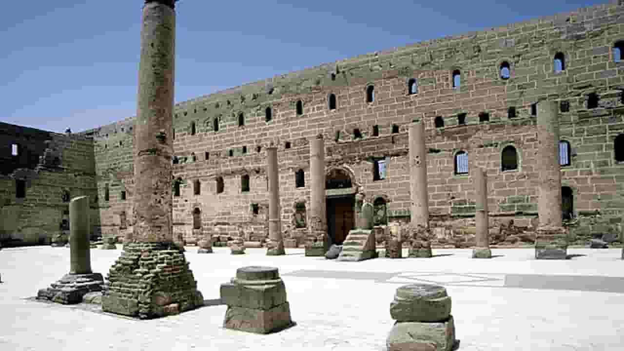 Trova voli economici a Sohag