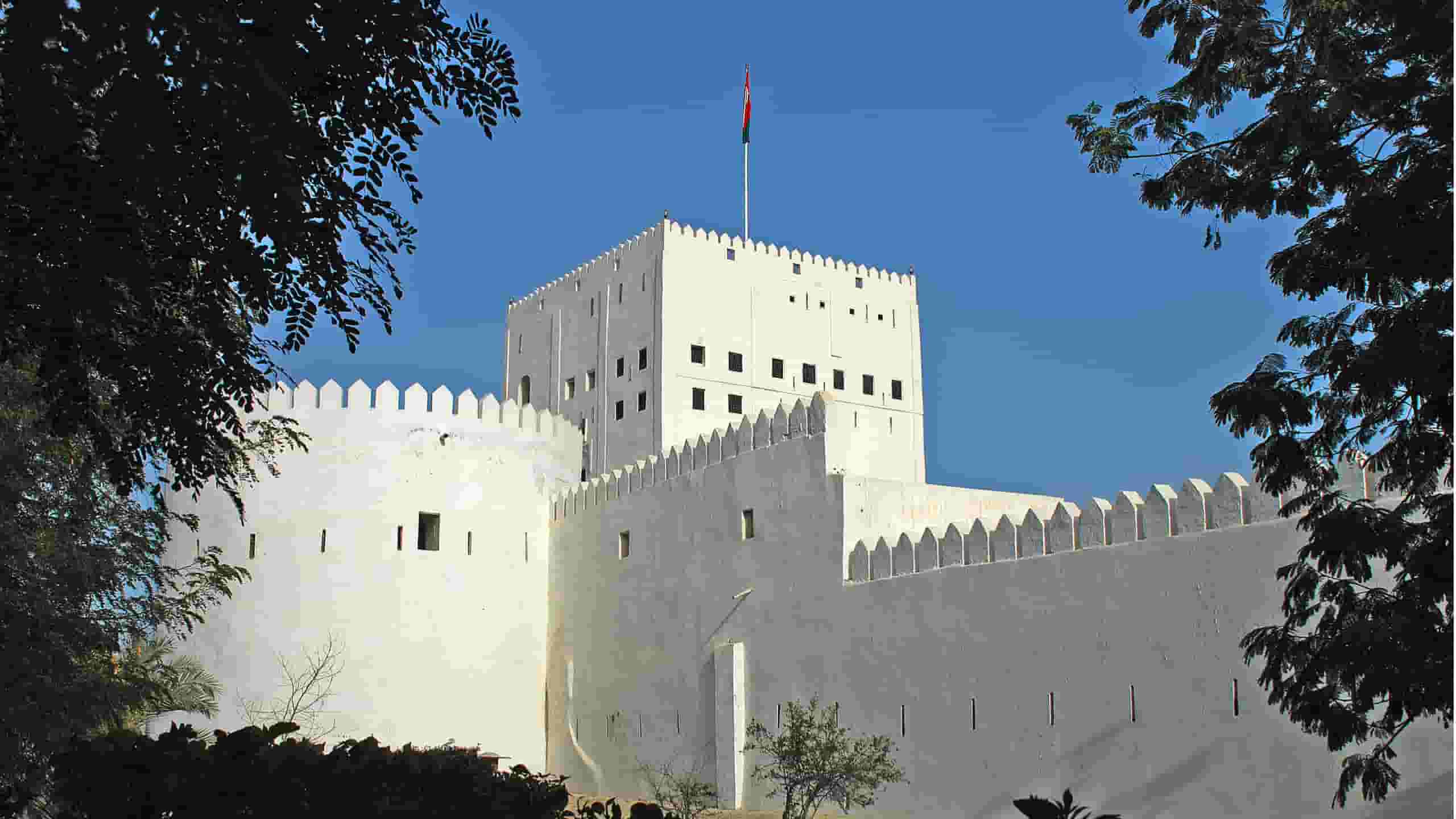 Wyszukaj tanie loty to Sohar