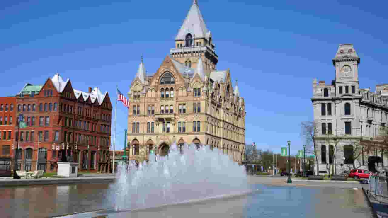 Find cheap flights to Syracuse from CA$193