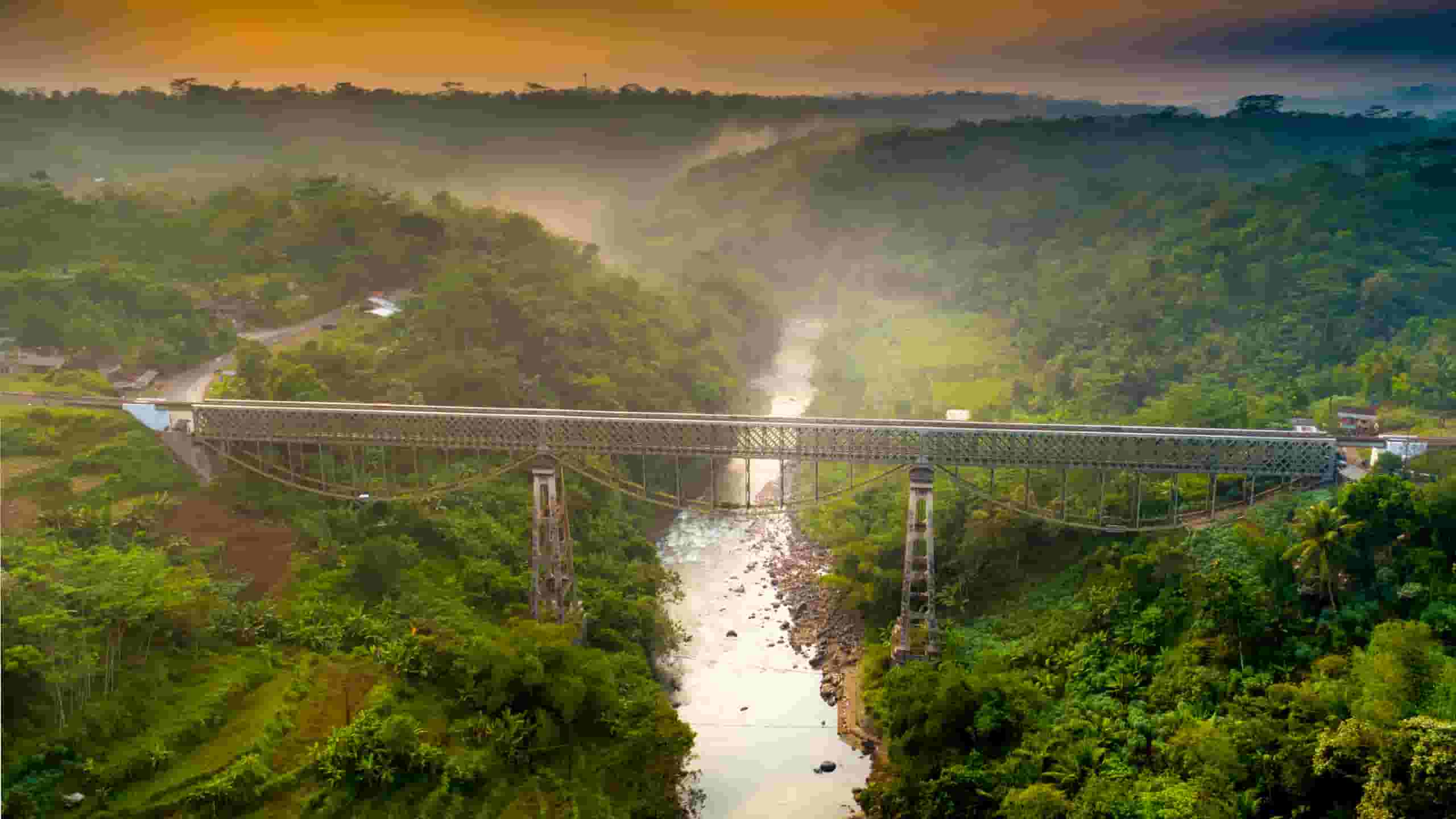 タシクマラヤ行きの格安航空券を検索