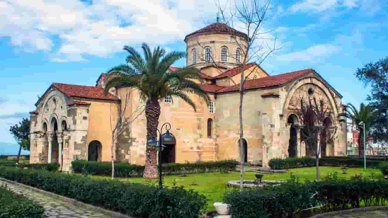 Nájdite lacné lety do Trabzonu už od 344 €