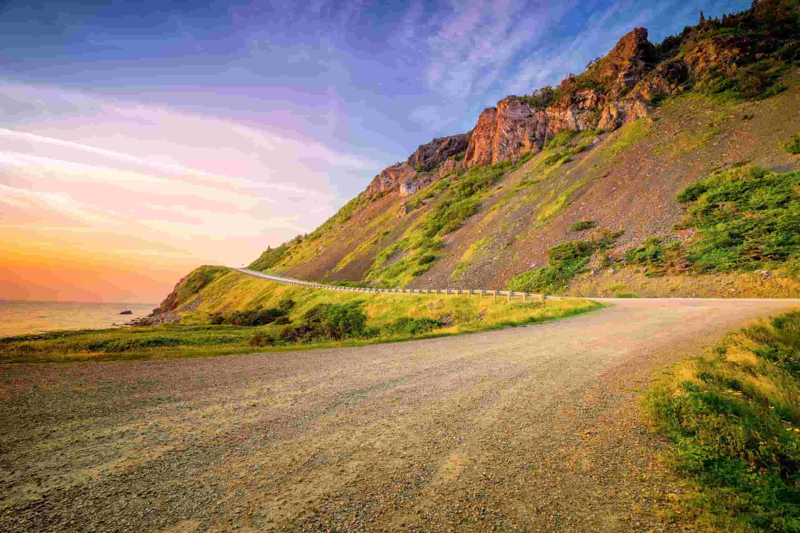 Wyszukaj tanie loty to Trail