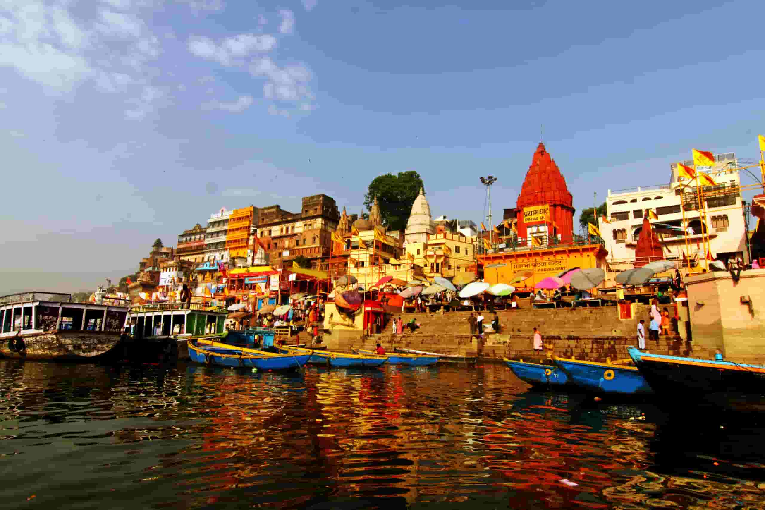 Cheap car rentals in Varanasi, India