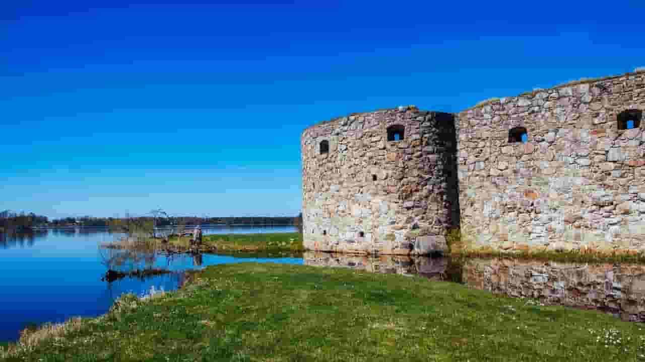 Trova voli economici a Växjö