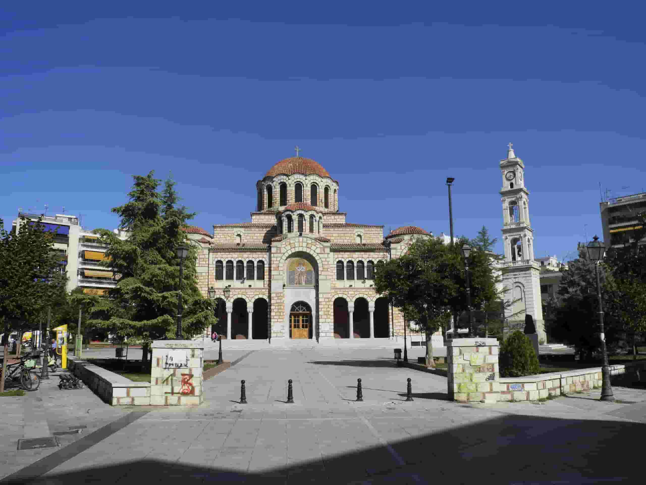 Vind goedkope vluchten naar Volos