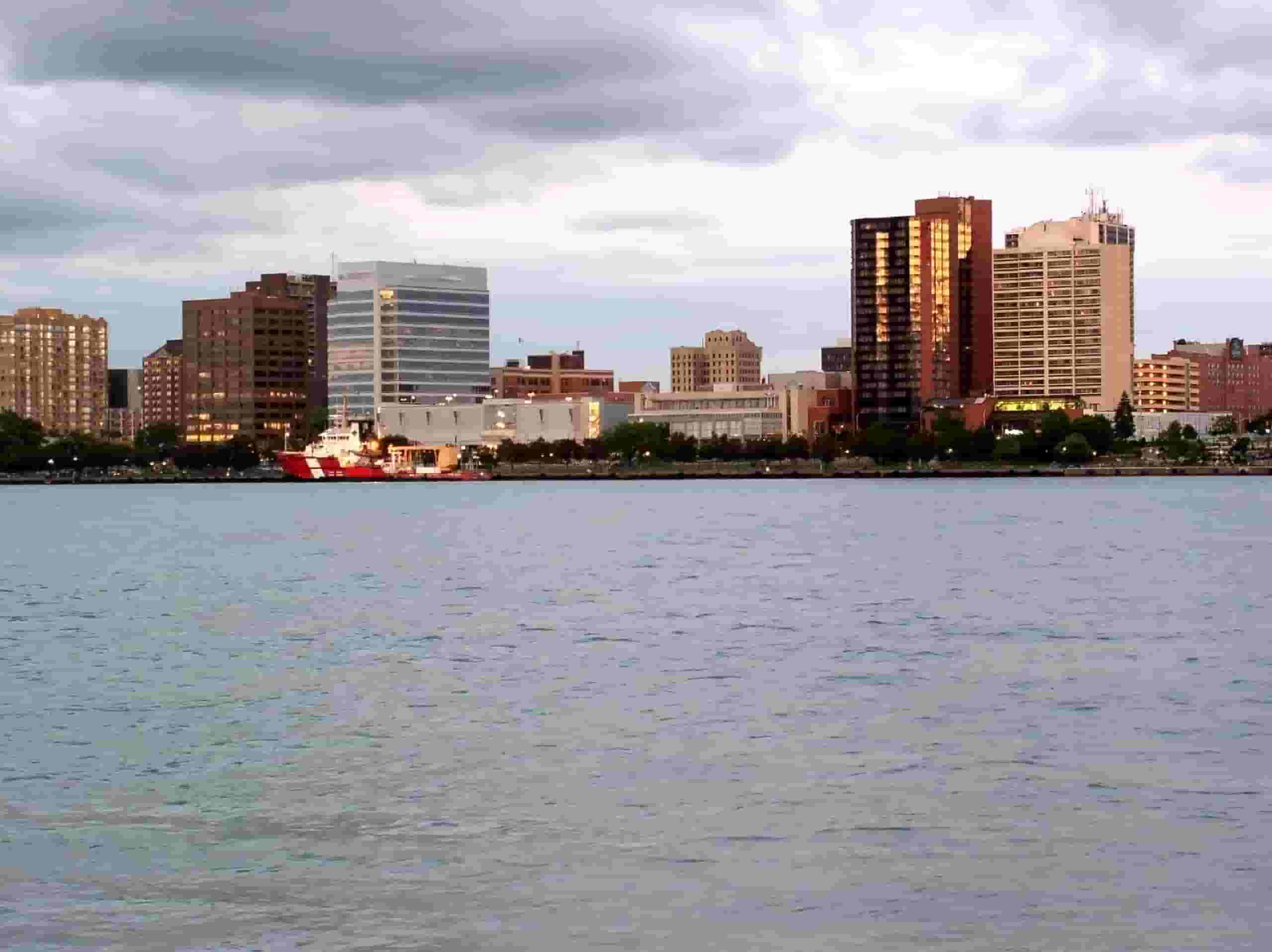 Wyszukaj tanie loty to Windsor