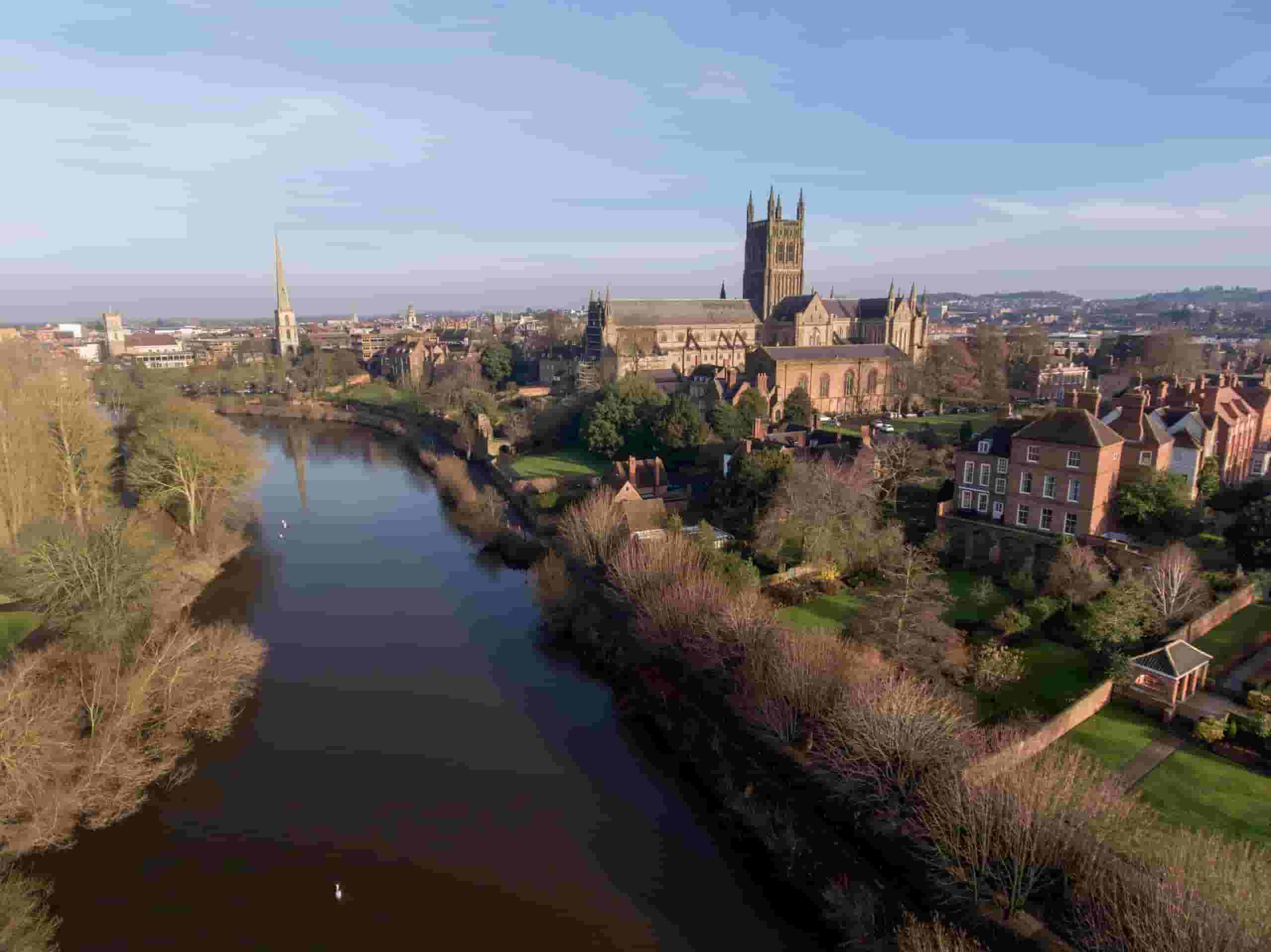 Pronađite jeftine letove do Vustera